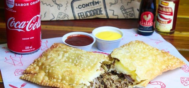 Quatro locais para comer pastel em Fortaleza